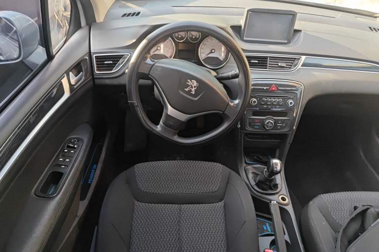 Used Peugeot 308 2012 1.6L Manual Fashion Edition Steering Wheel