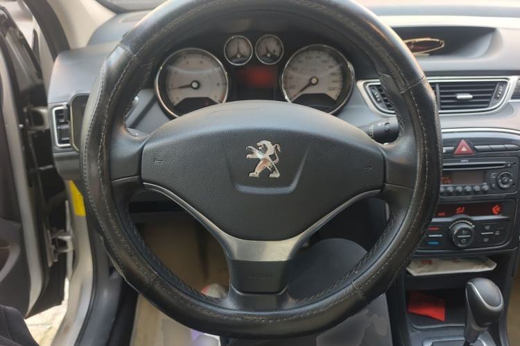 Used Peugeot 308 2012 1.6L Automatic Fashion Edition Steering Wheel