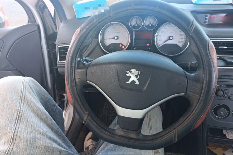 Used Peugeot 308 2012 1.6L Manual YouShang Edition Steering Wheel