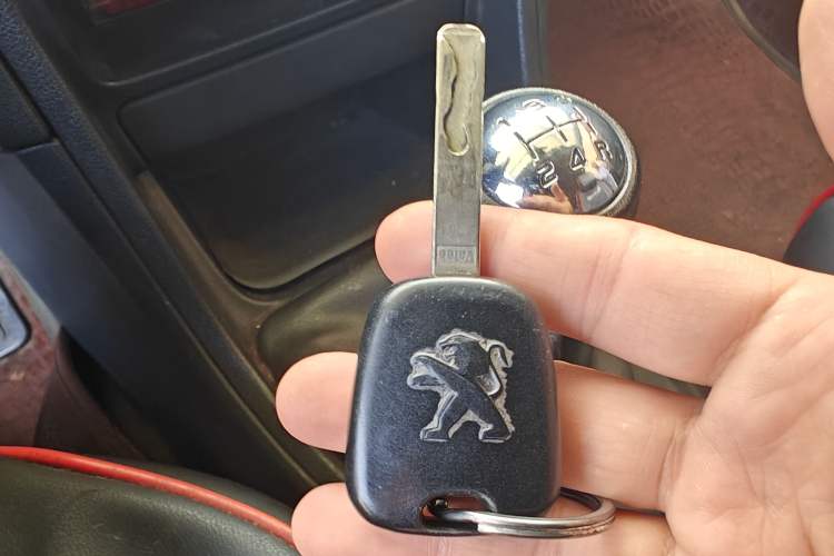 Used Peugeot 308 2012 1.6L Manual YouShang Edition Vehicle Key