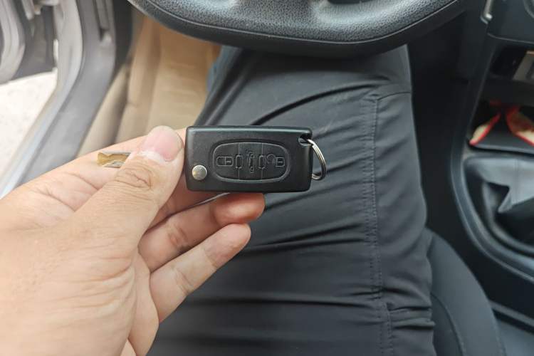 Used Peugeot 308 2012 1.6L Manual YouShang Edition Vehicle Key