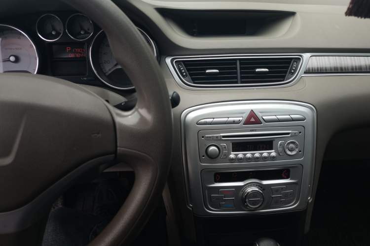 Used Peugeot 308 2012 1.6L Automatic Fashion Edition Audio And AC Panel