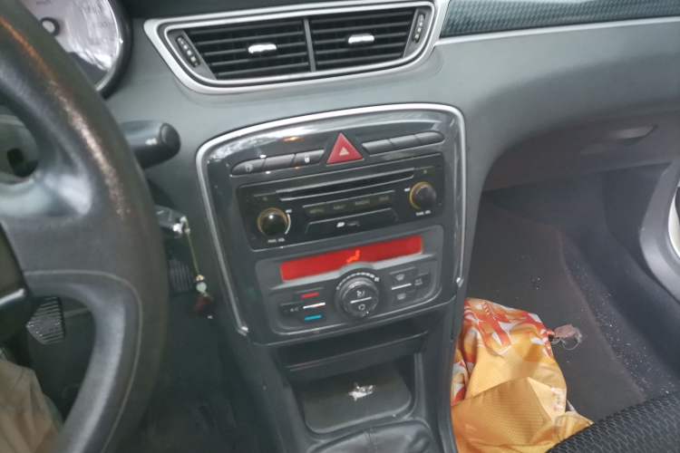 Used Peugeot 308 2012 1.6L Manual Fashion Edition Audio And AC Panel