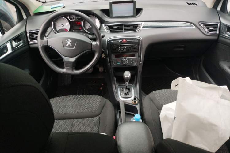 Used Peugeot 308 2012 1.6L Automatic Fashion Edition Audio And AC Panel