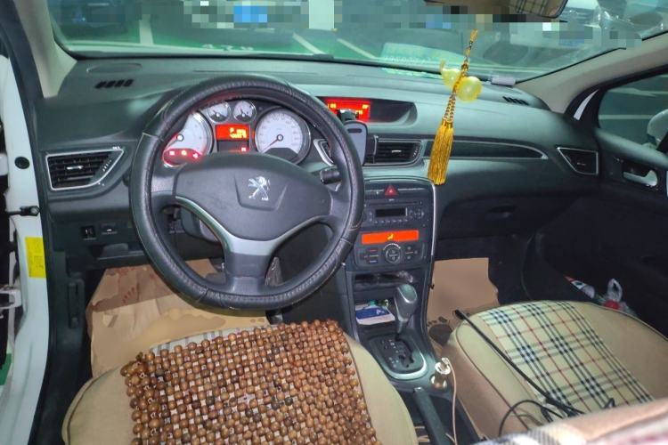 Used Peugeot 308 2012 1.6L Roland Garros Edition Center Console