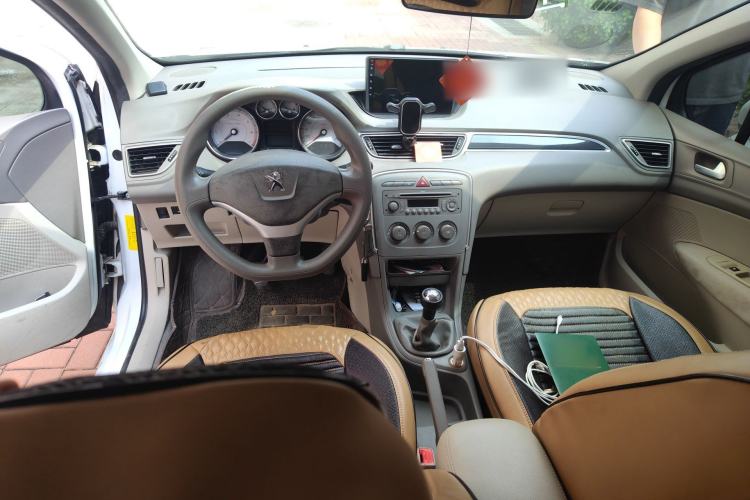 Used Peugeot 308 2012 1.6L Manual YouShang Edition Center Console