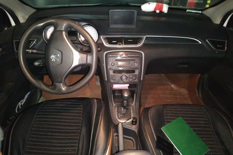 Used Peugeot 308 2012 1.6L Automatic Fashion Edition Center Console
