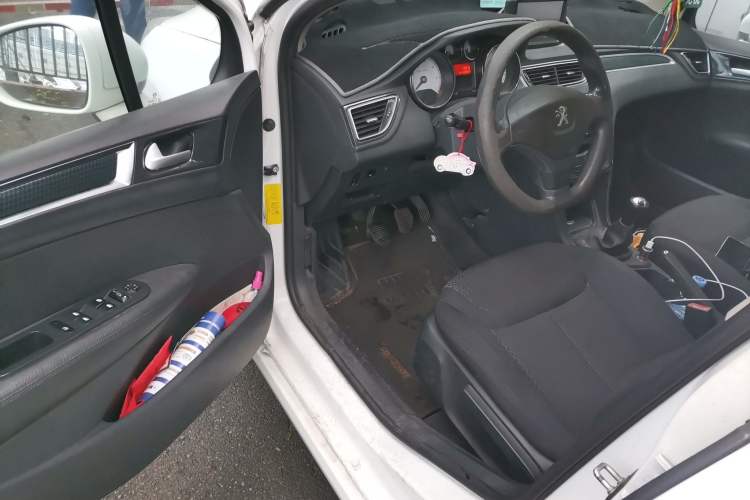 Used Peugeot 308 2012 1.6L Manual Fashion Edition Driver Seat