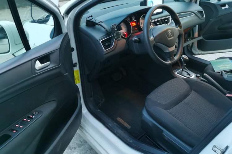 Used Peugeot 308 2012 1.6L Automatic YouShang Model Driver Seat