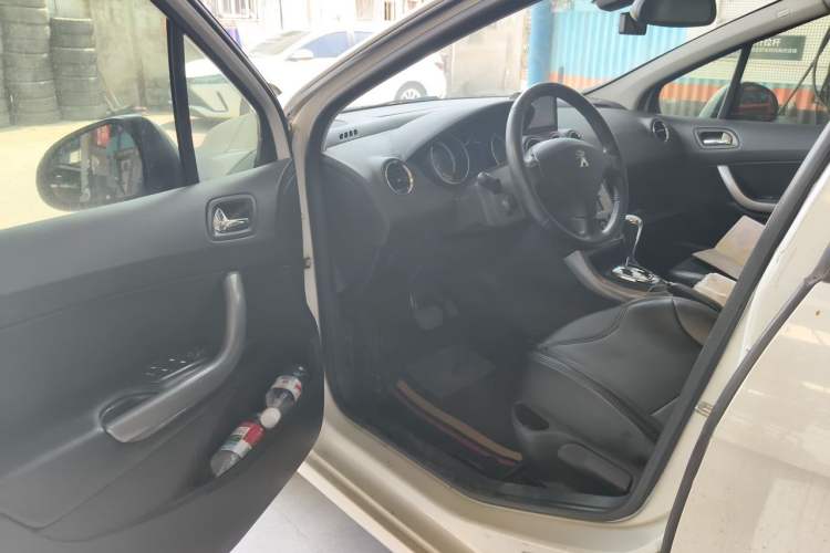 Used Peugeot 308 2012 1.6T SW Fashion Edition Driver Seat