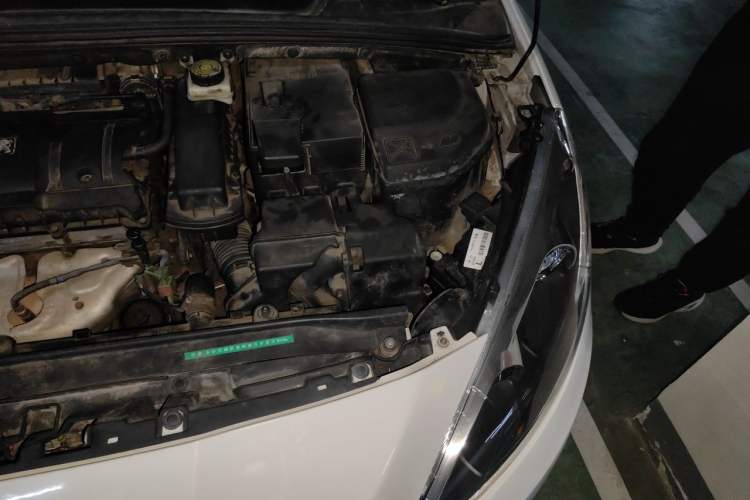 Used Peugeot 308 2012 1.6L Manual Fashion Edition Engine Bay Left