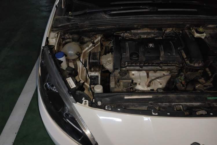 Used Peugeot 308 2012 1.6L Manual Fashion Edition Engine Bay Right