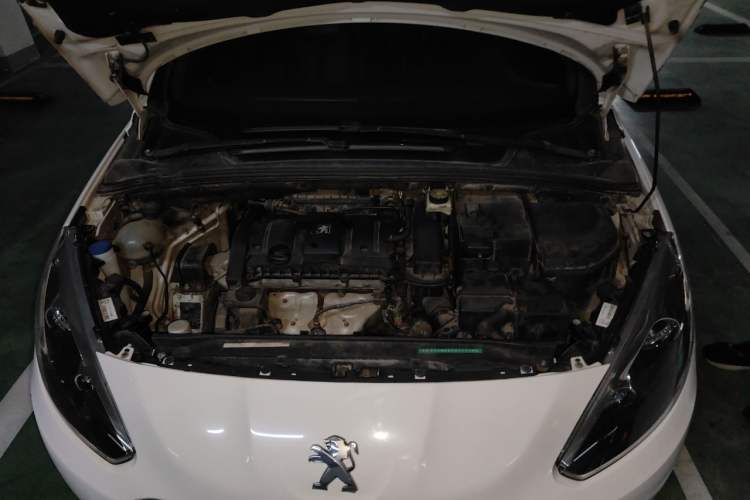 Used Peugeot 308 2012 1.6L Manual Fashion Edition Engine Bay