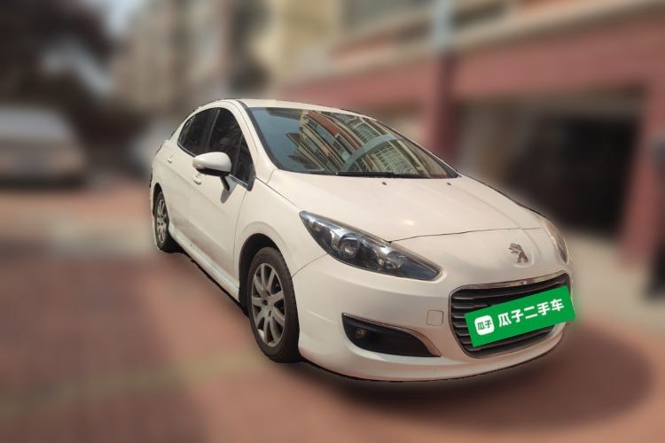 Used Peugeot 308 2012 1.6L Manual YouShang Edition Front Right 45 Deg
