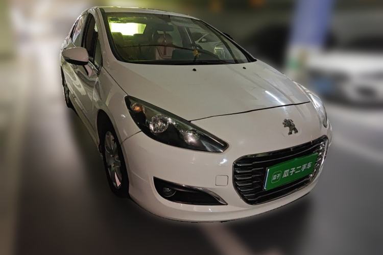 Used Peugeot 308 2012 1.6L Manual Fashion Edition Front Right 45 Deg