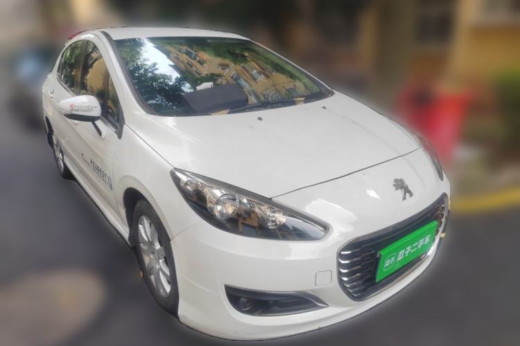 Used Peugeot 308 2012 1.6L Automatic YouShang Model Front Right 45 Deg