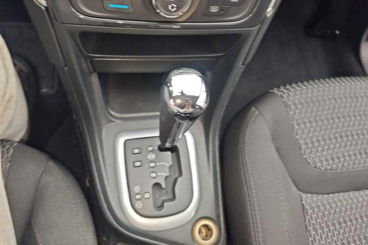 Used Peugeot 308 2012 1.6L Automatic Fashion Edition Gear Lever