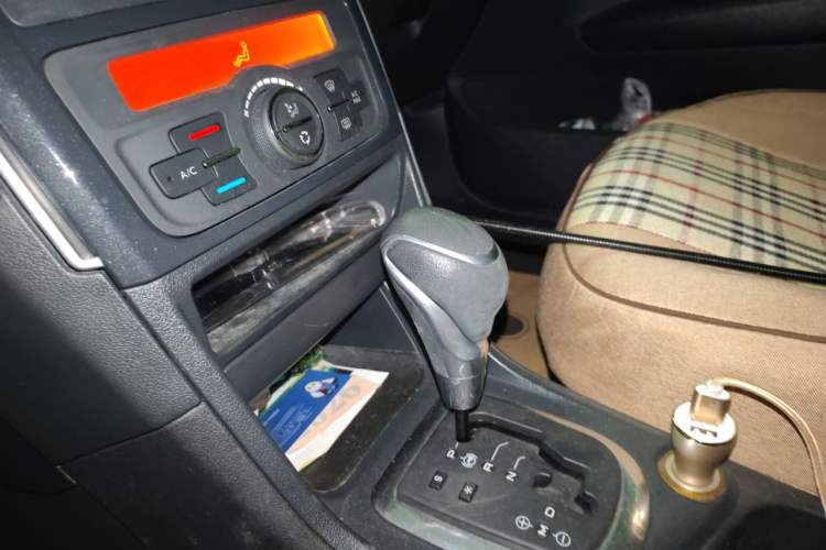 Used Peugeot 308 2012 1.6L Roland Garros Edition Gear Lever