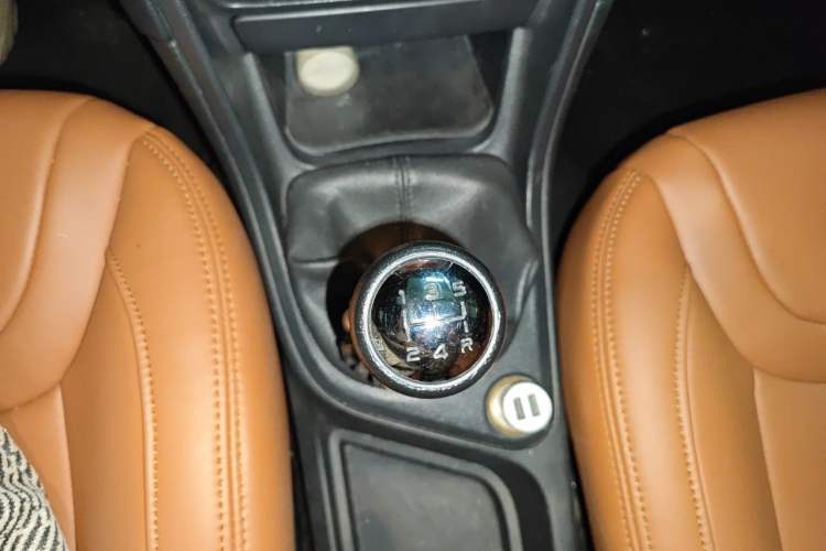 Used Peugeot 308 2012 1.6L Manual Fashion Edition Gear Lever