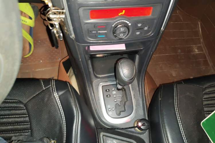 Used Peugeot 308 2012 1.6L Automatic Fashion Edition Gear Lever