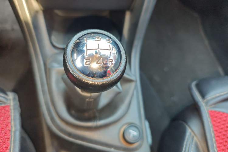 Used Peugeot 308 2012 1.6L Manual YouShang Edition Gear Lever