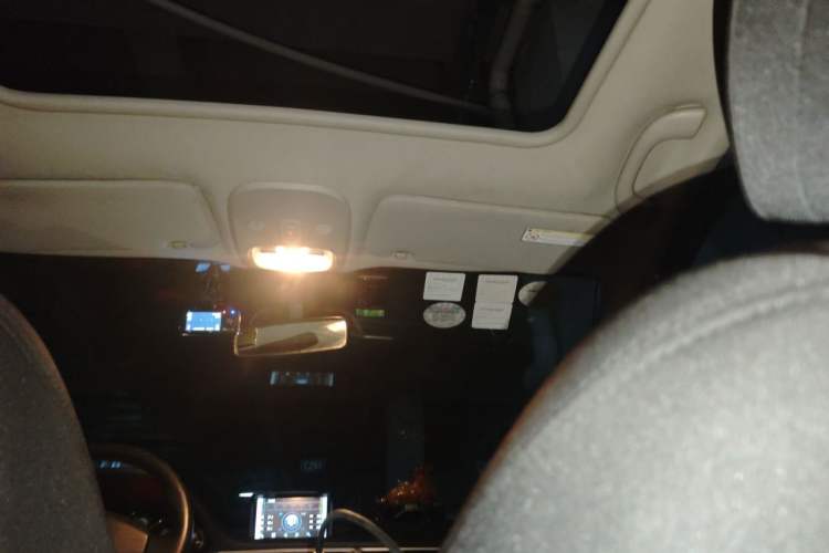 Used Peugeot 308 2012 1.6L Manual Fashion Edition Headliner