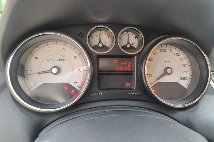 Used Peugeot 308 2012 1.6L Automatic YouShang Model Odometer Close Up