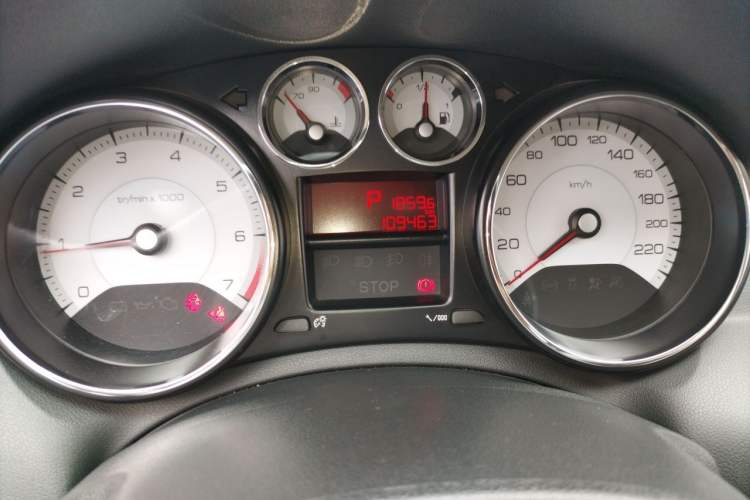 Used Peugeot 308 2012 1.6L Automatic Fashion Edition Odometer Close Up