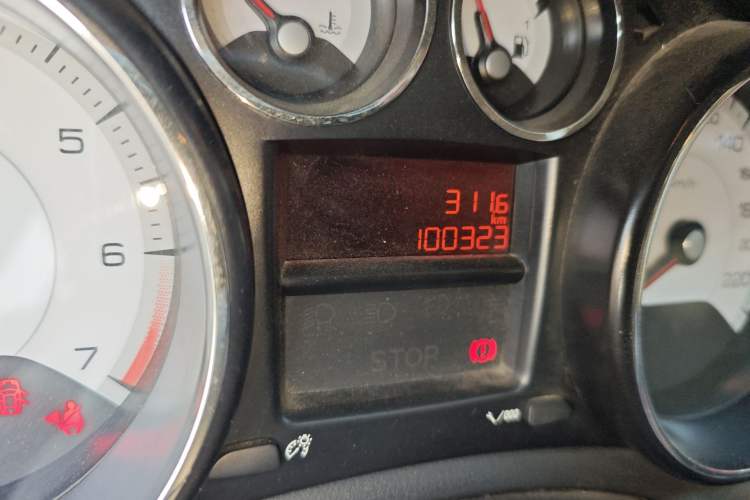 Used Peugeot 308 2012 1.6L Manual YouShang Edition Odometer Close Up