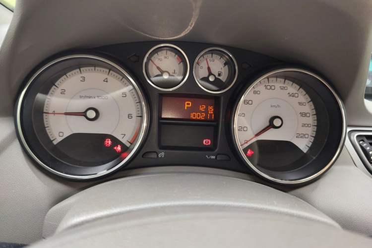 Used Peugeot 308 2012 1.6L Automatic YouShang Model Odometer Close Up