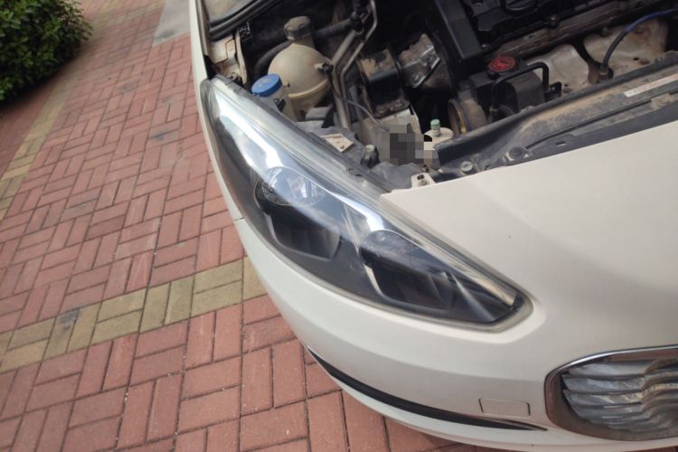 Used Peugeot 308 2012 1.6L Manual YouShang Edition Right Front Headlight