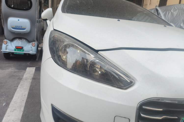 Used Peugeot 308 2012 1.6L Automatic Fashion Edition Right Front Headlight