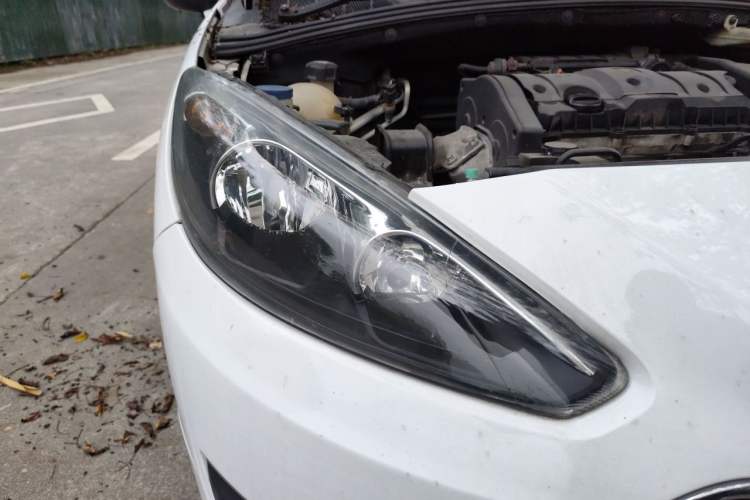 Used Peugeot 308 2012 1.6L Automatic YouShang Model Right Front Headlight
