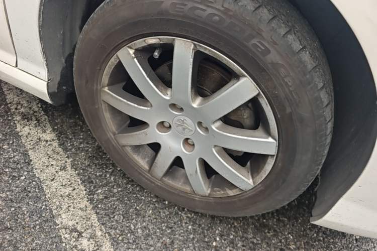 Used Peugeot 308 2012 1.6L Automatic Fashion Edition Right Front Wheel Hub