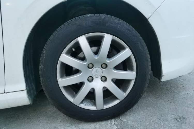 Used Peugeot 308 2012 1.6L Automatic YouShang Model Right Front Wheel Hub