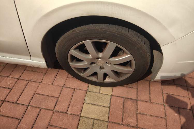 Used Peugeot 308 2012 1.6L Manual YouShang Edition Right Front Wheel Hub