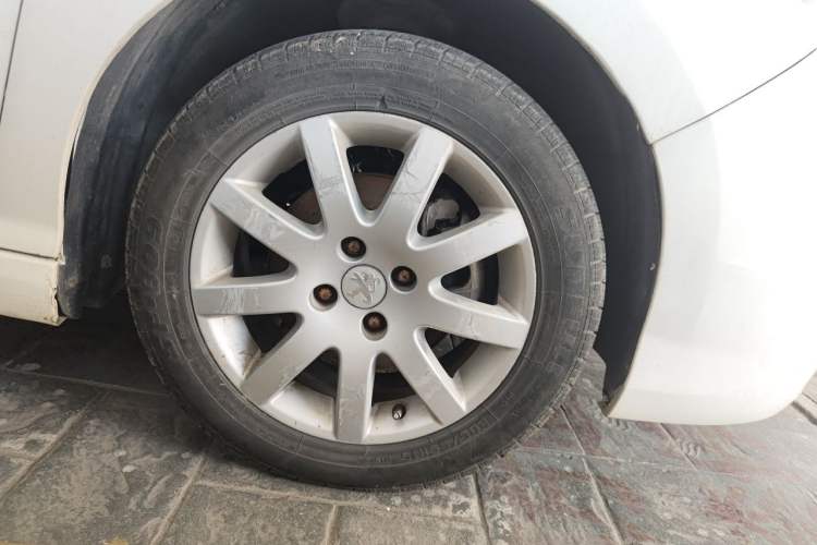 Used Peugeot 308 2012 1.6L Automatic YouShang Model Right Front Wheel Hub