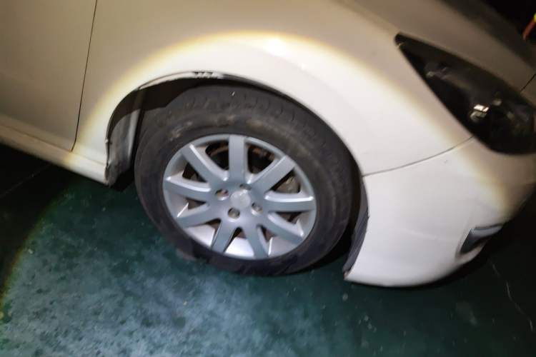 Used Peugeot 308 2012 1.6L Automatic Fashion Edition Right Front Wheel Hub