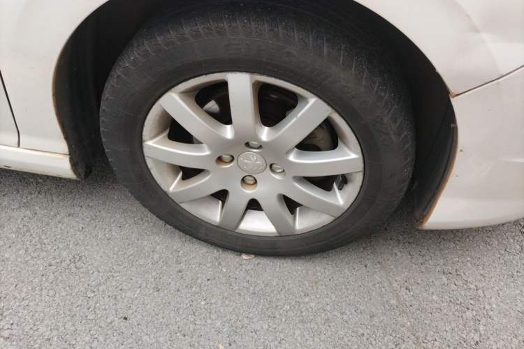Used Peugeot 308 2012 1.6L Automatic Fashion Edition Right Front Wheel Hub