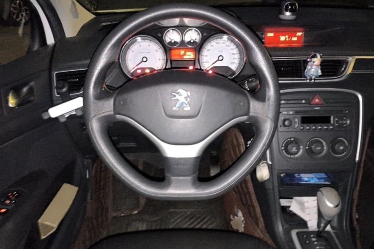 Used Peugeot 308 2012 1.6L Automatic YouShang Model Steering Wheel