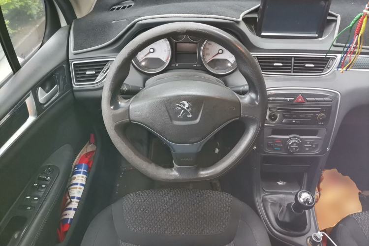 Used Peugeot 308 2012 1.6L Manual Fashion Edition Steering Wheel