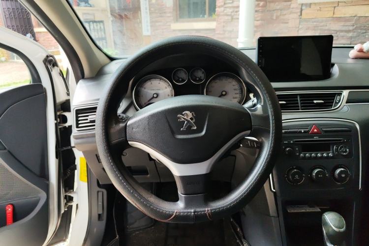 Used Peugeot 308 2012 1.6L Automatic YouShang Model Steering Wheel