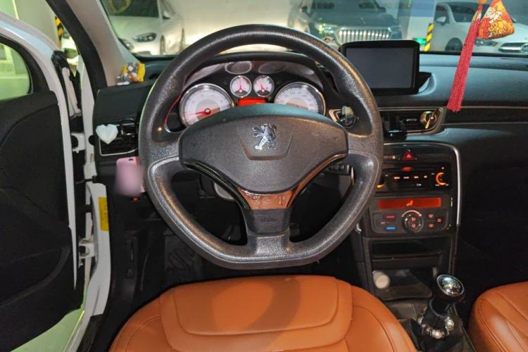 Used Peugeot 308 2012 1.6L Manual Fashion Edition Steering Wheel