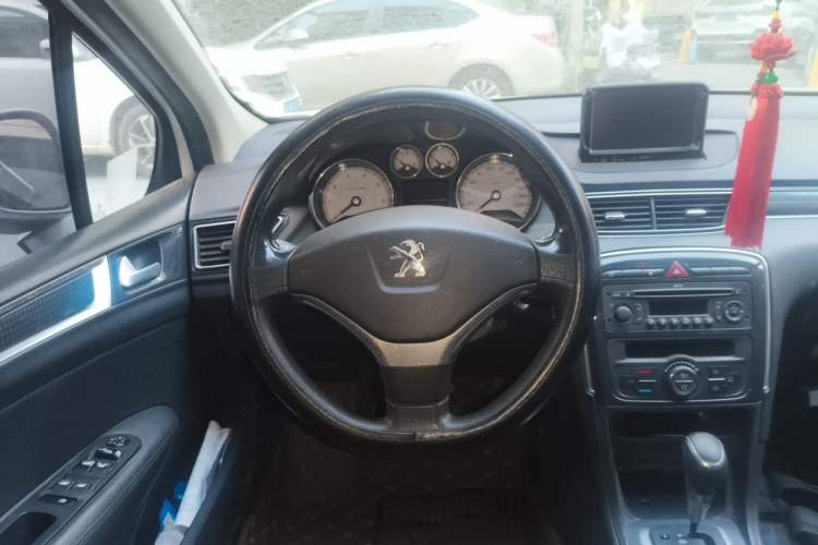 Used Peugeot 308 2012 1.6L Automatic Fashion Edition Steering Wheel