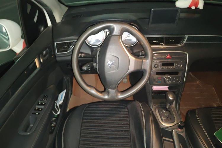 Used Peugeot 308 2012 1.6L Automatic Fashion Edition Steering Wheel