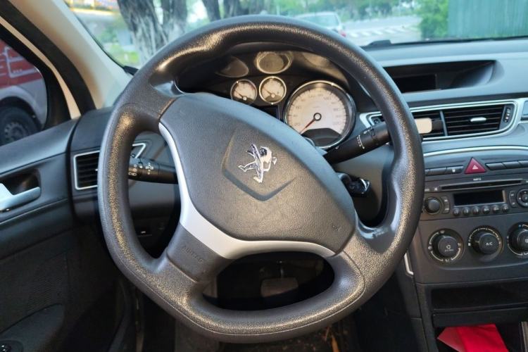 Used Peugeot 308 2012 1.6L Automatic YouShang Model Steering Wheel