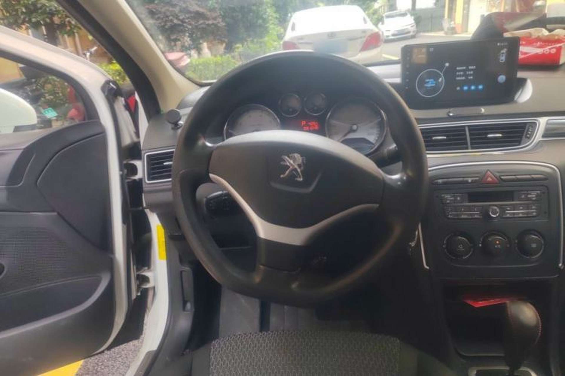 Used Peugeot 308 2012 1.6L Automatic YouShang Model Steering Wheel