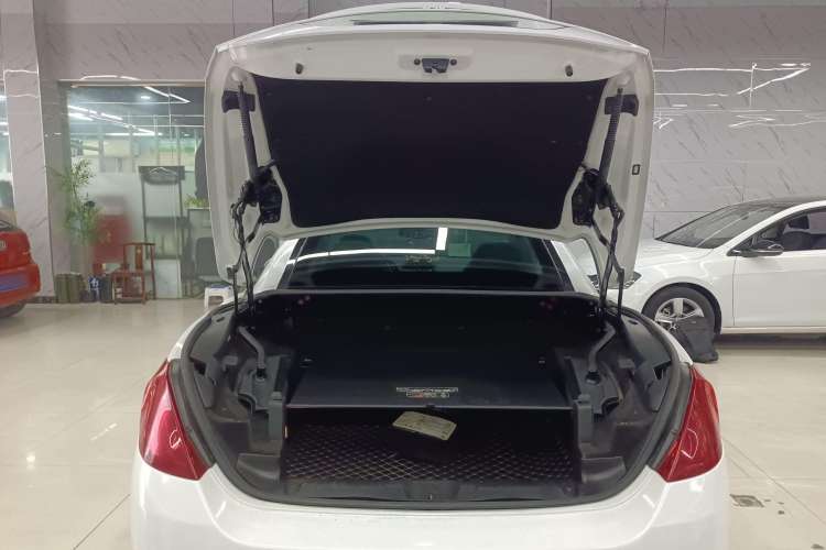 Used Peugeot 308 2012 1.6T CC Fashion Edition Trunk