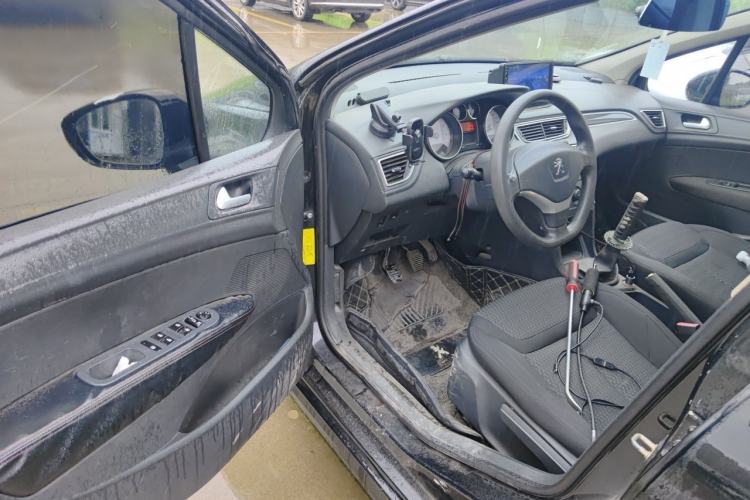 Used Peugeot 308 2013 1.6L Manual YouShang Model Driver Seat