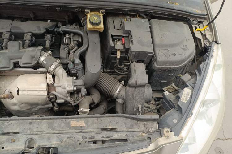 Used Peugeot 308 2013 1.6T SW Fashion Edition Engine Bay Left